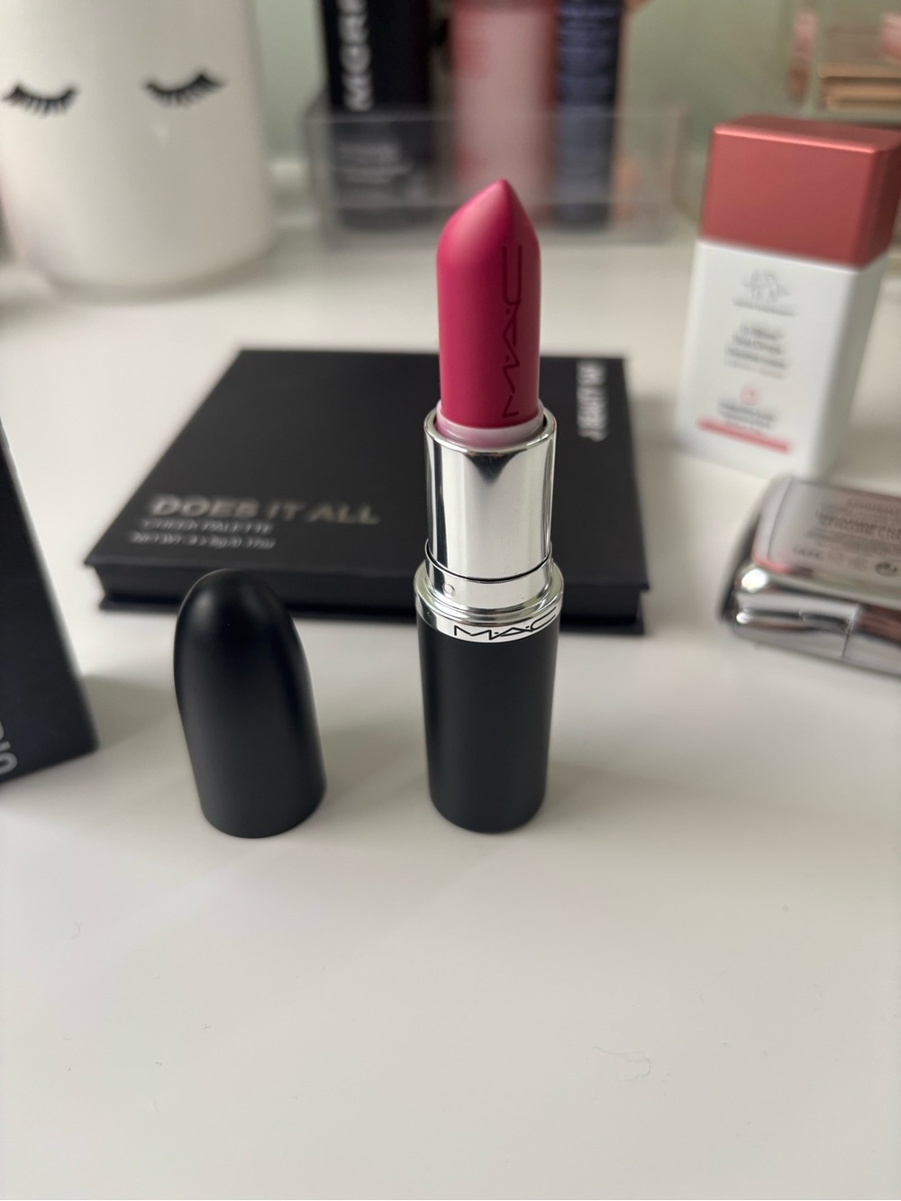 Makeup Bundle - Picture 3 of 7